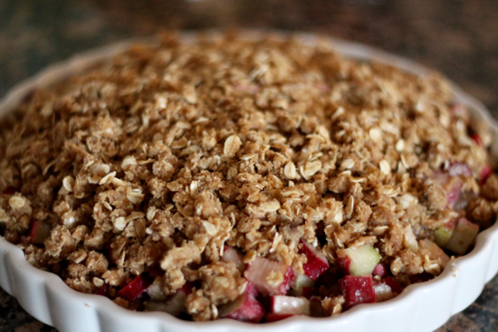 http://sarahnspice.com/wp-content/uploads/2015/05/Rhubarb-Crisp-15.jpg