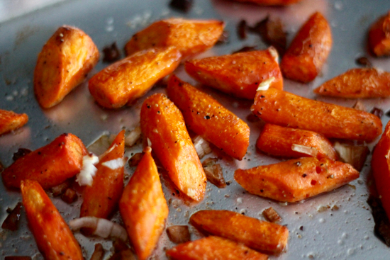 Roasted vegetables are so yummy & could not be easier to make. The heat brings out a wonderful sweetness making these Roasted Carrots one of our favorites <3 | sarahnspice.com