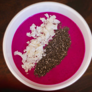 This Dragon Fruit {Pitaya} Smoothie Bowl is a cool, refreshing, good for you & filling meal. It's rich in vitamins and minerals and is gorgeous to look at! | sarahnspice.com